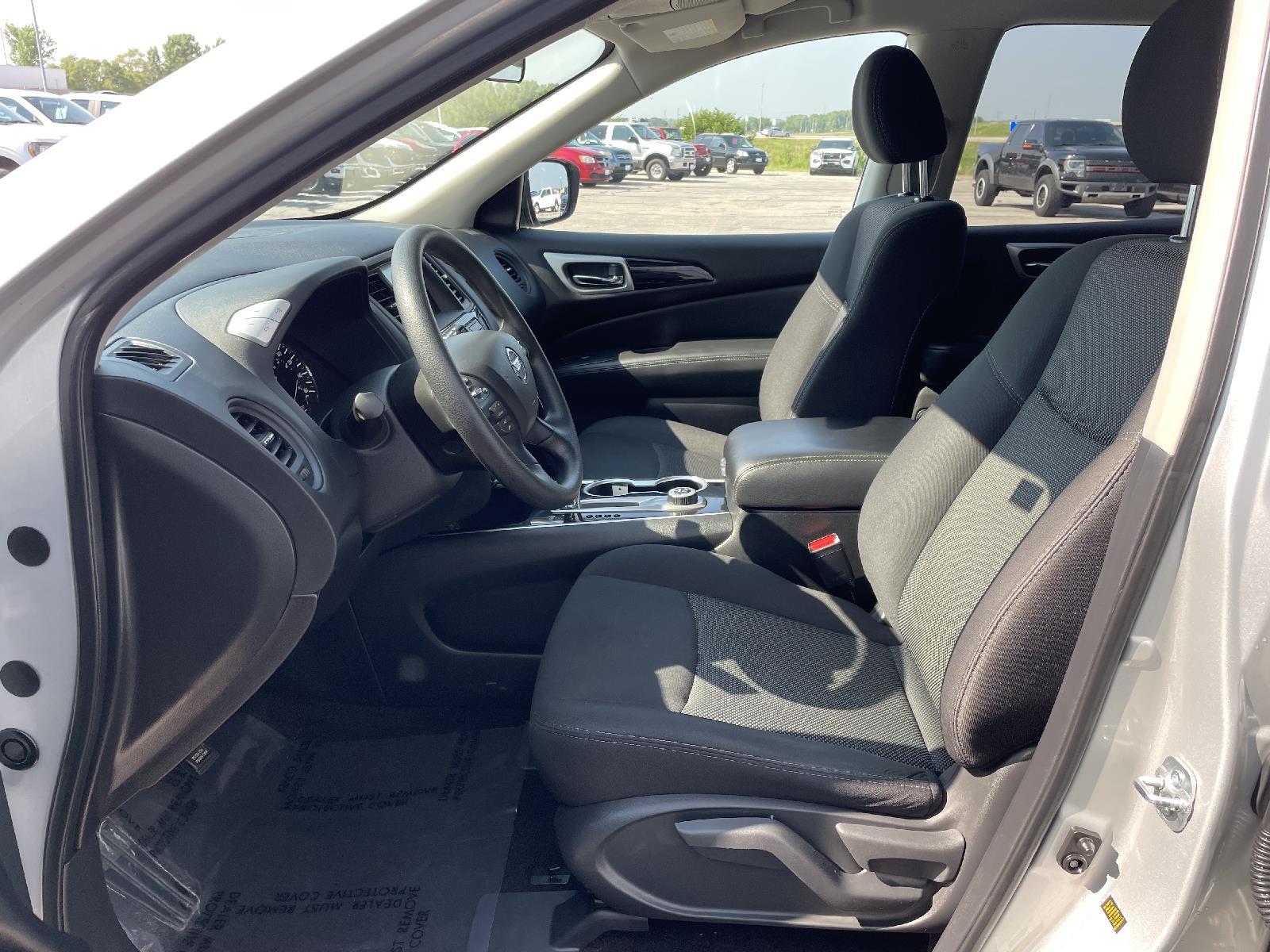 Used 2020 Nissan Pathfinder S SUV for sale in Lincoln NE