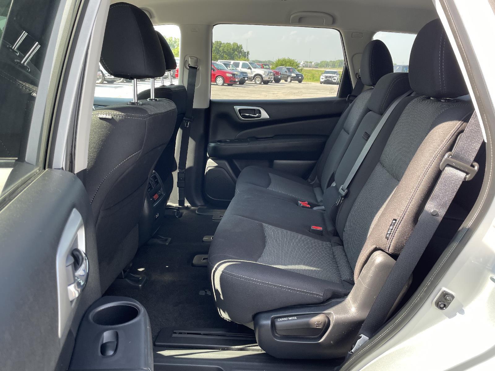 Used 2020 Nissan Pathfinder S SUV for sale in Lincoln NE