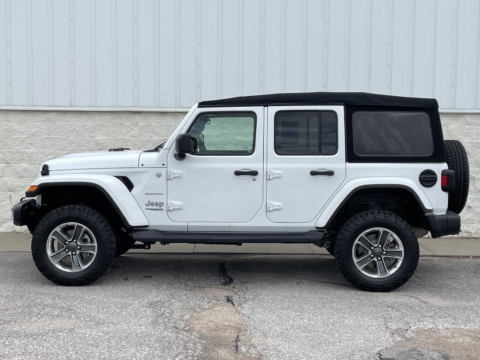 Used 2018 Jeep Wrangler Unlimited Sahara SUV for sale in Lincoln NE