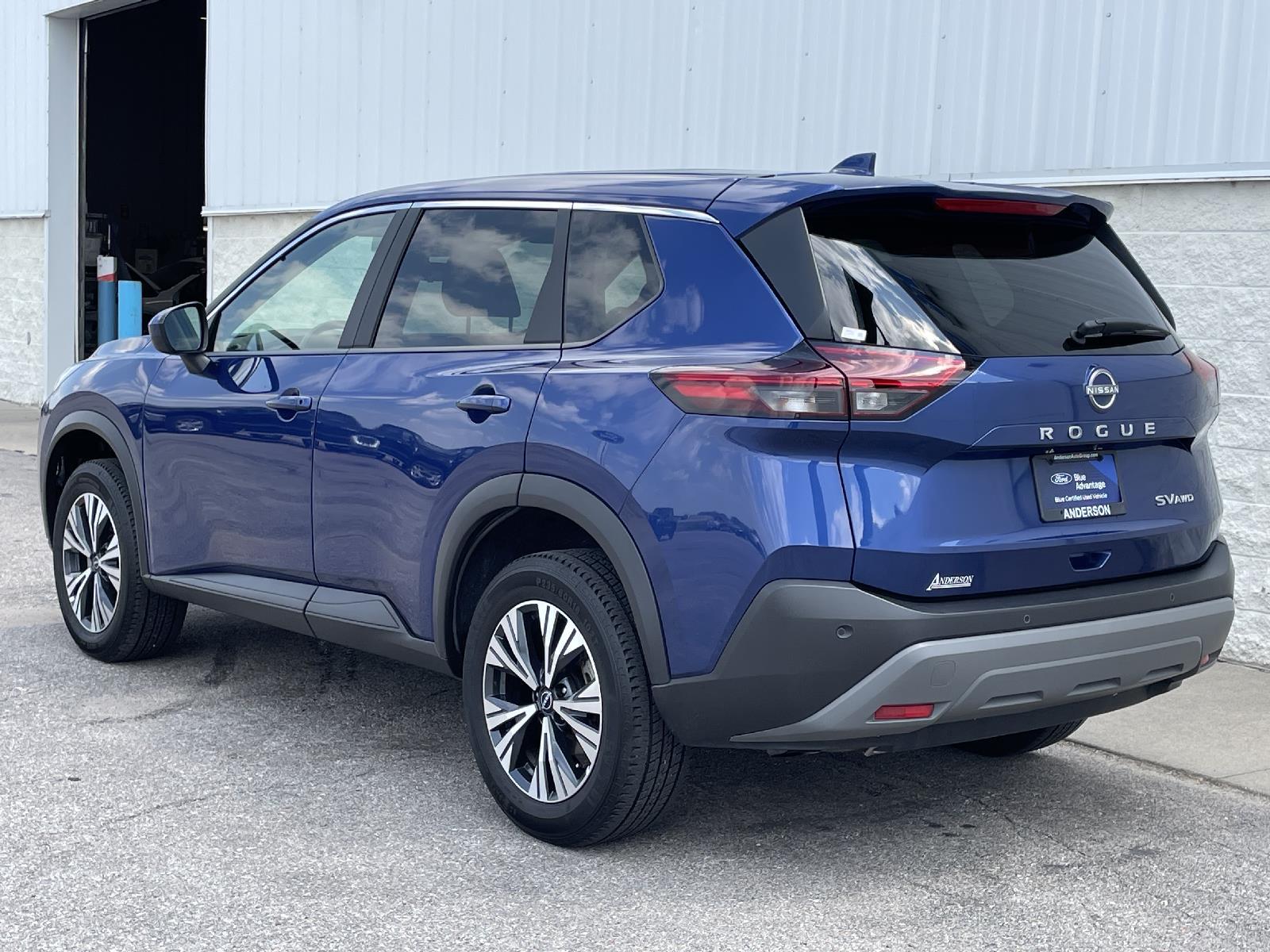 Used 2023 Nissan Rogue SV SUV for sale in Lincoln NE