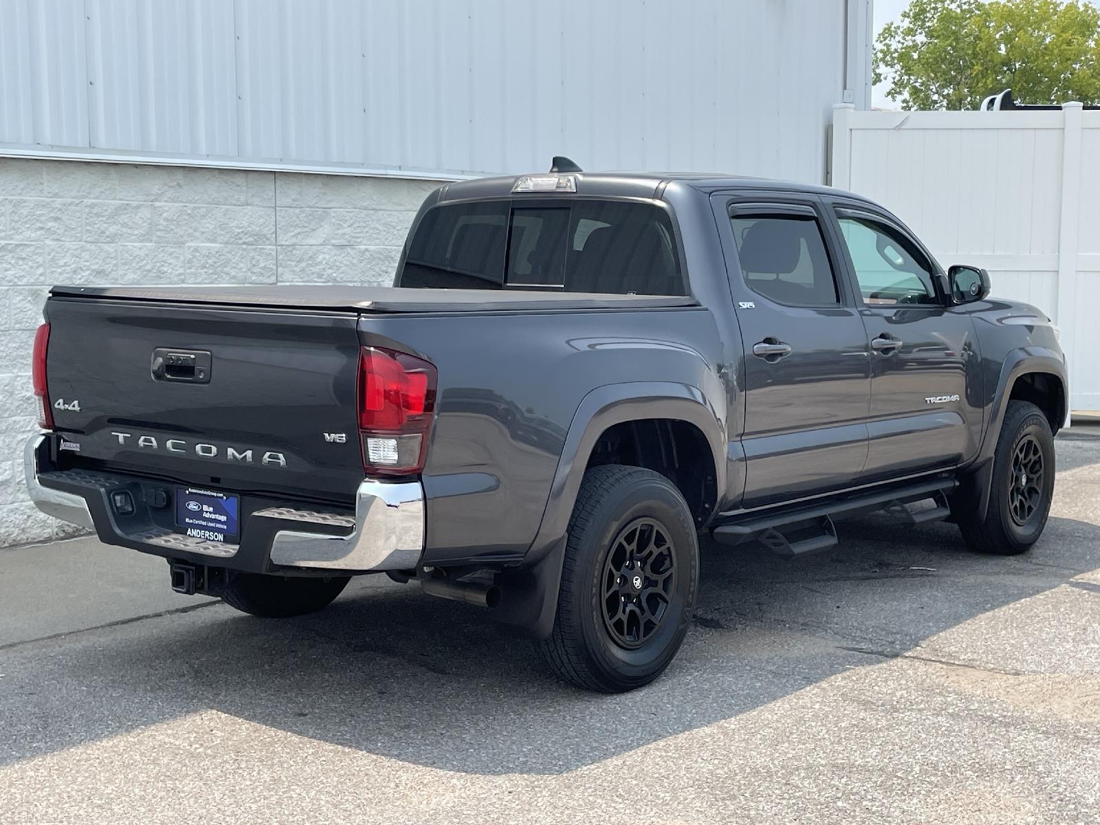 Used 2021 Toyota Tacoma 4WD SR5 Double Cab Truck for sale in Lincoln NE