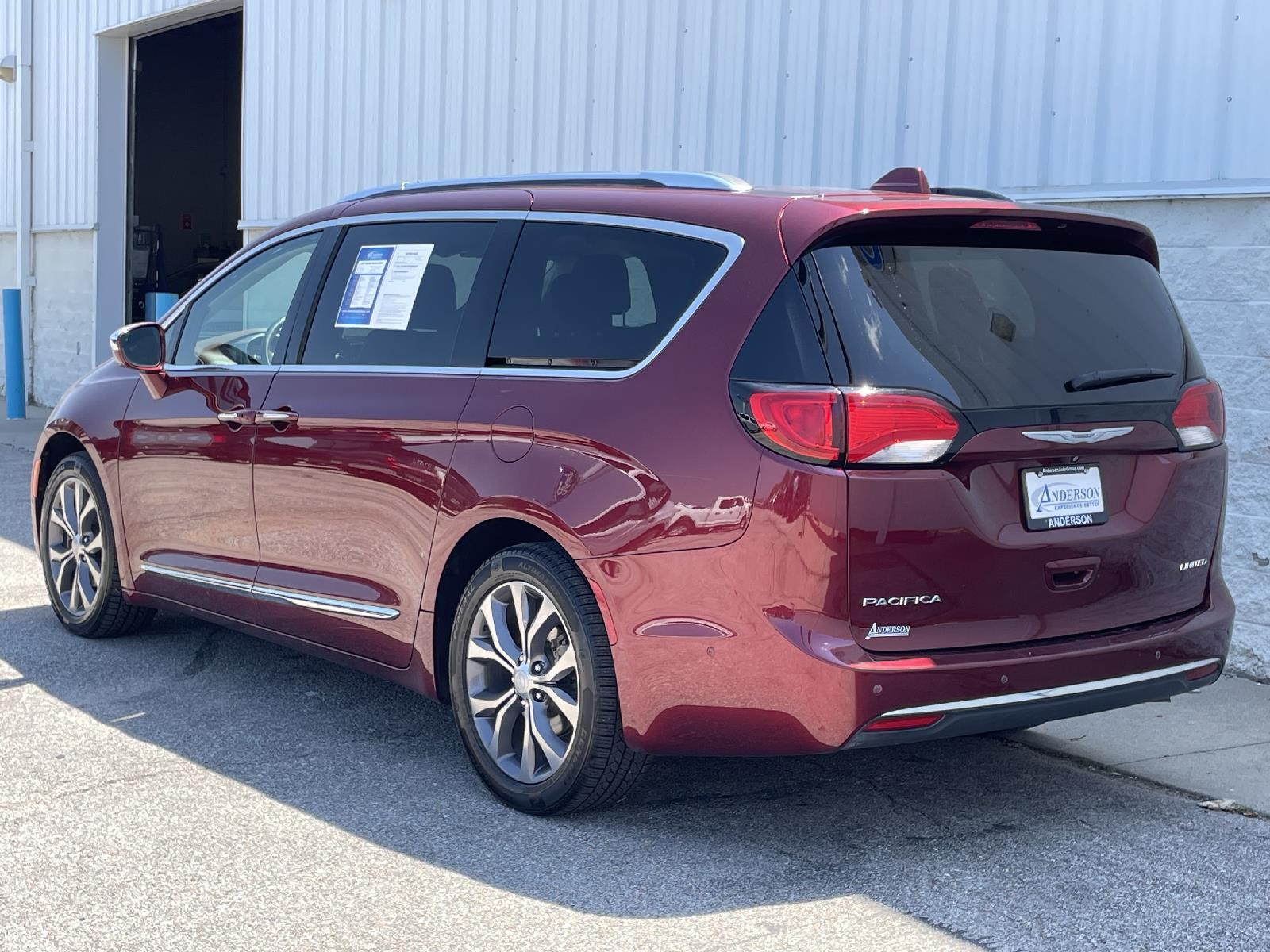 Used 2017 Chrysler Pacifica Limited Minivans for sale in Lincoln NE