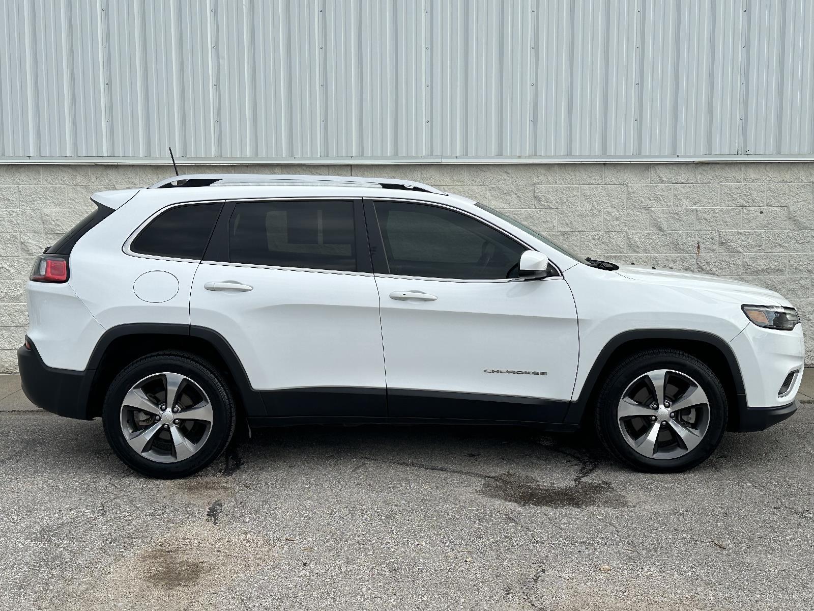 Used 2019 Jeep Cherokee Limited  for sale in Lincoln NE