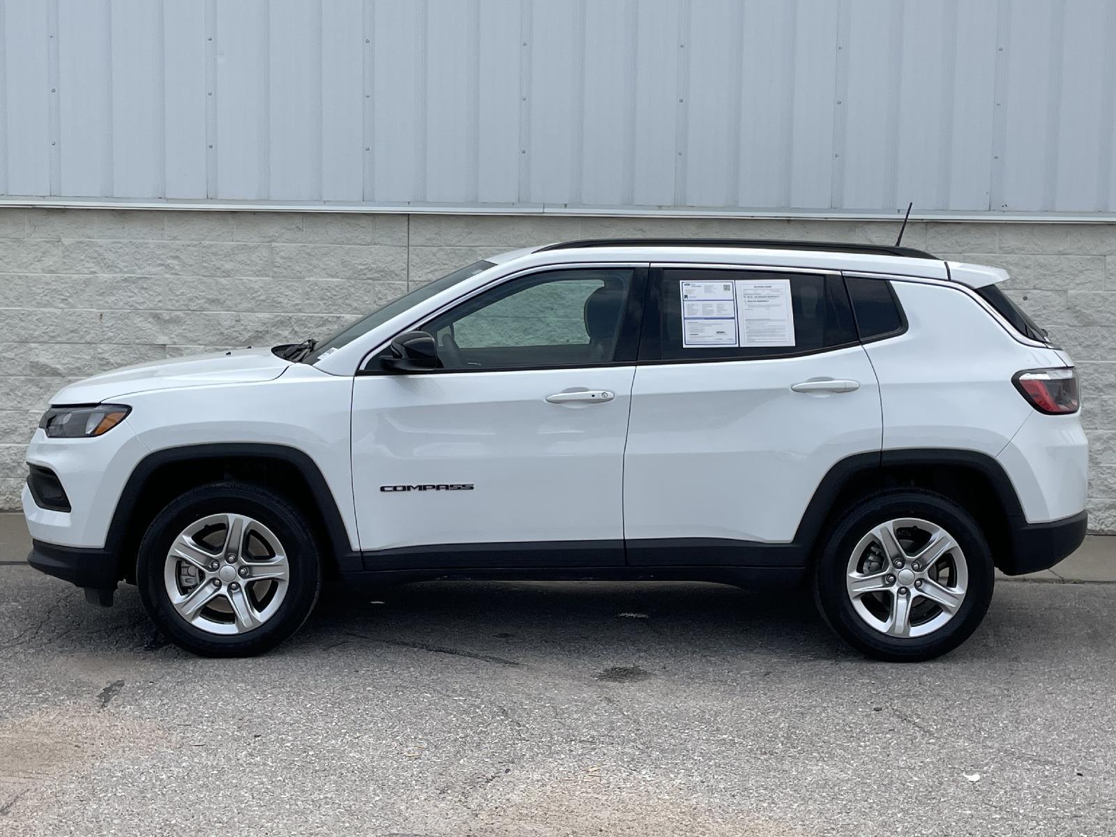 Certified 2024 Jeep Compass Latitude with VIN 3C4NJDBN8RT608061 for sale in Lincoln, NE