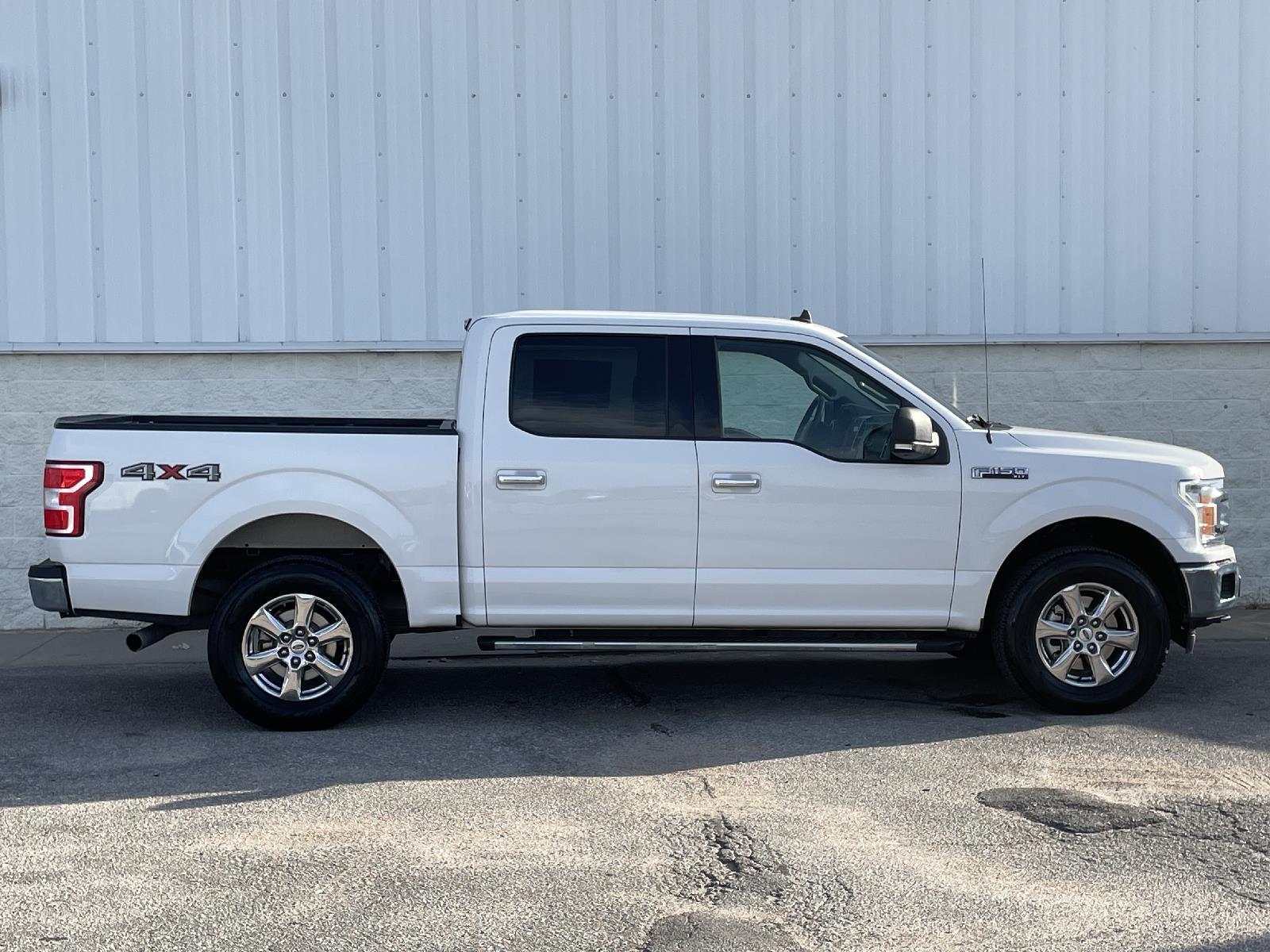 Used 2019 Ford F-150 XLT Crew Cab Truck for sale in Lincoln NE