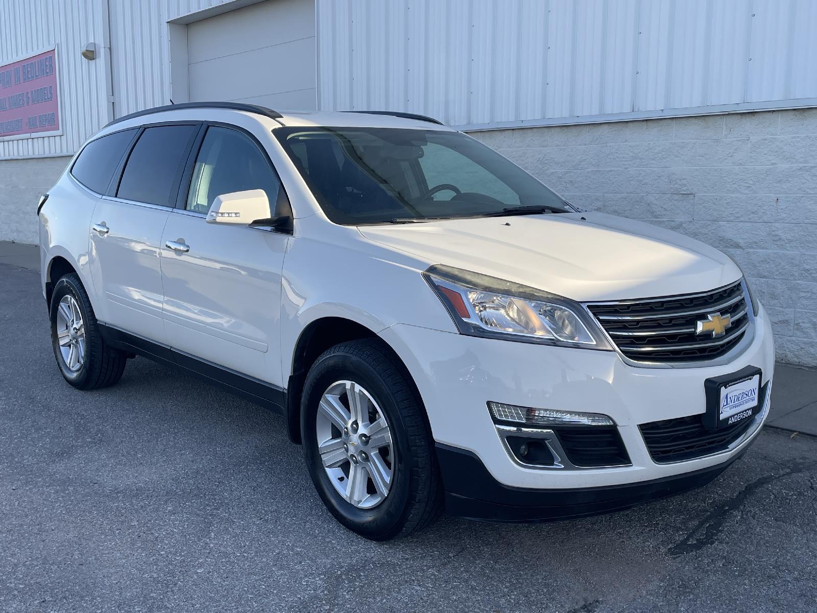 Used 2014 Chevrolet Traverse LT SUV for sale in Lincoln NE