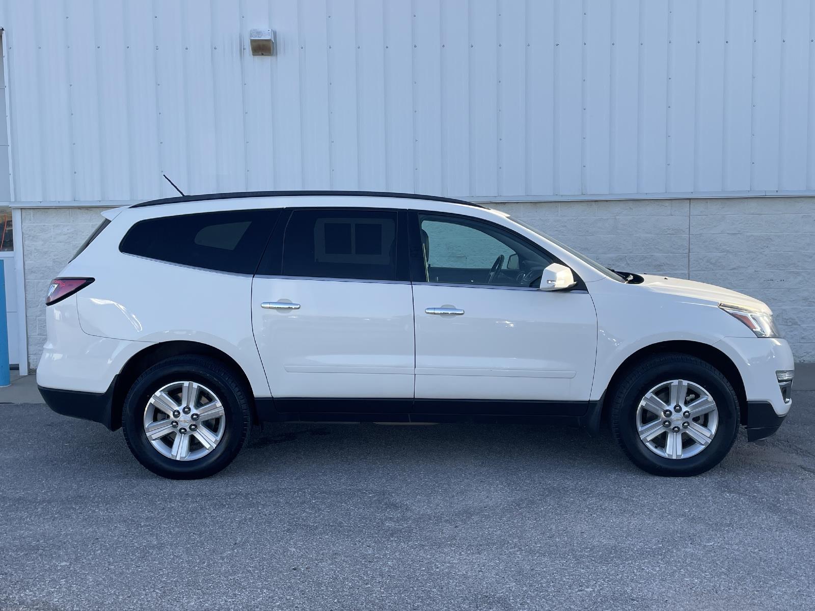 Used 2014 Chevrolet Traverse LT SUV for sale in Lincoln NE