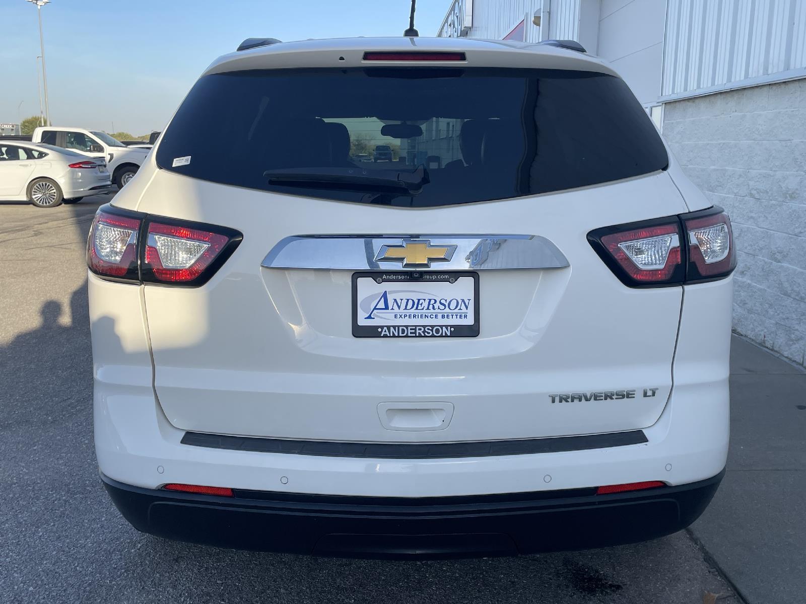 Used 2014 Chevrolet Traverse LT SUV for sale in Lincoln NE