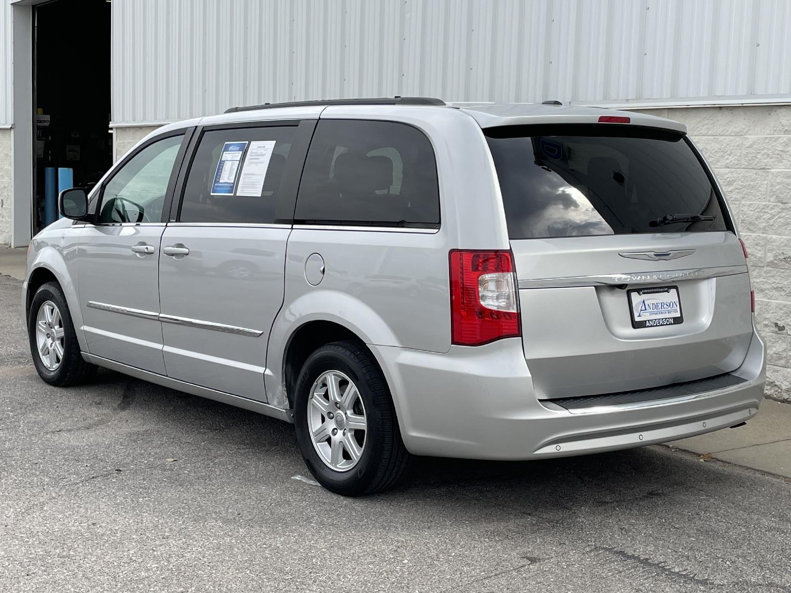 Used 2012 Chrysler Town And Country Touring 4 door for sale in Lincoln NE