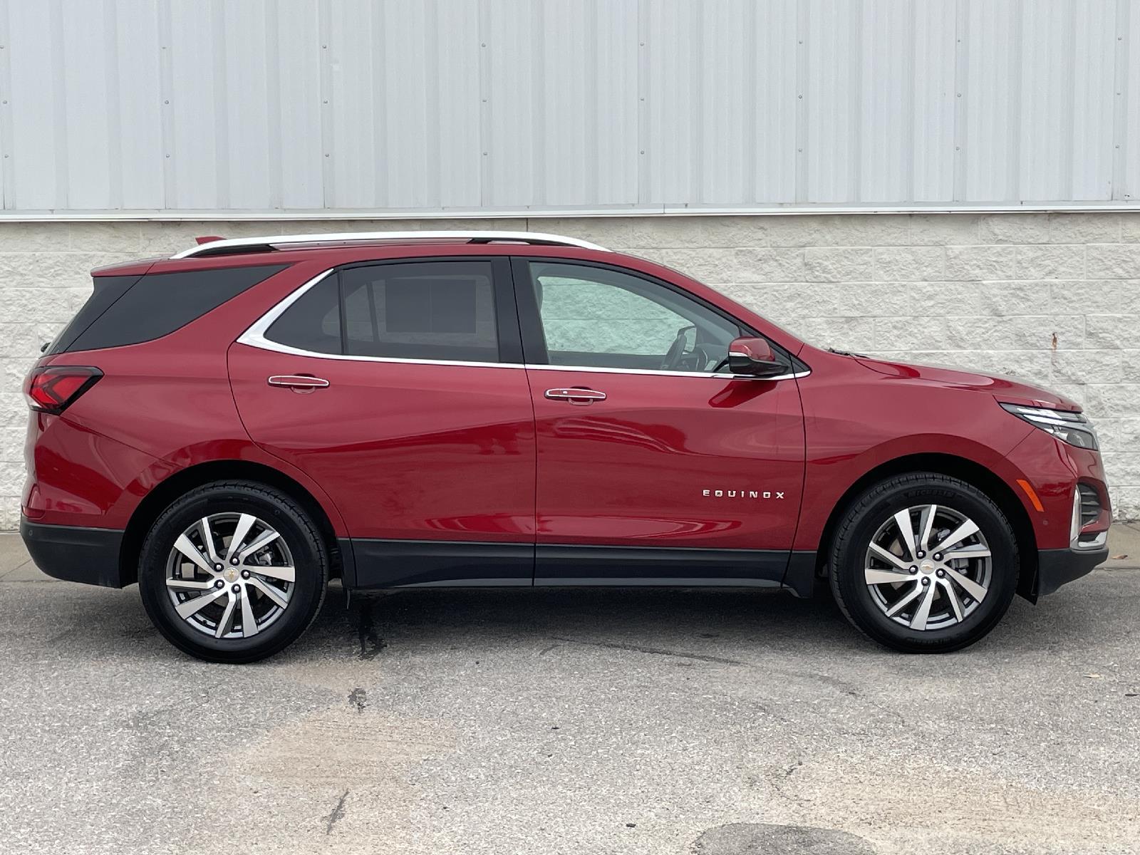 Used 2022 Chevrolet Equinox Premier SUV for sale in Lincoln NE