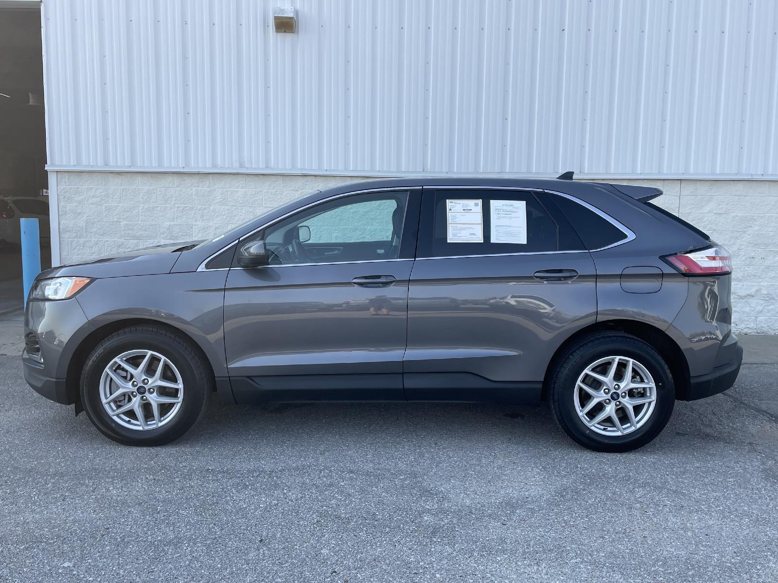 Used 2021 Ford Edge SEL SUV for sale in Lincoln NE