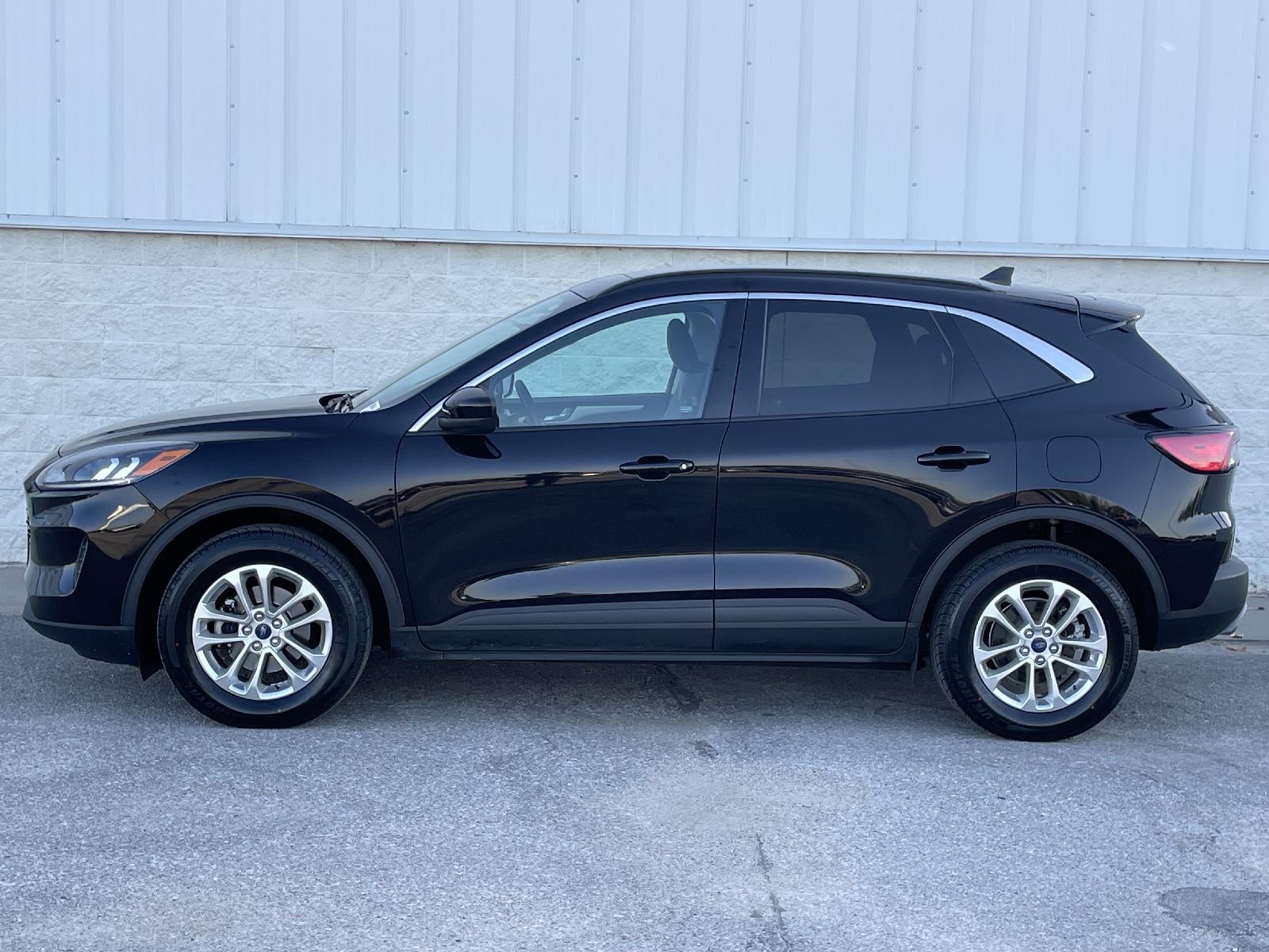 Used 2021 Ford Escape SE SUV for sale in Lincoln NE