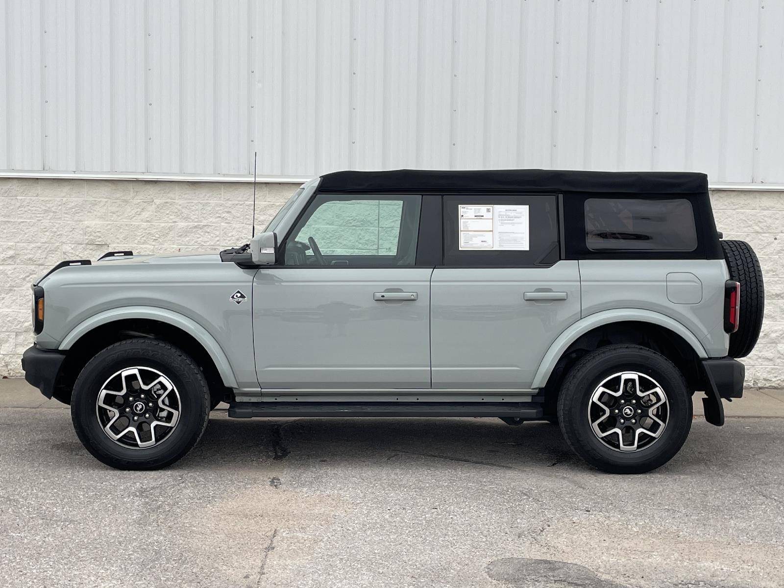 Used 2022 Ford Bronco Outer Banks SUV for sale in Lincoln NE