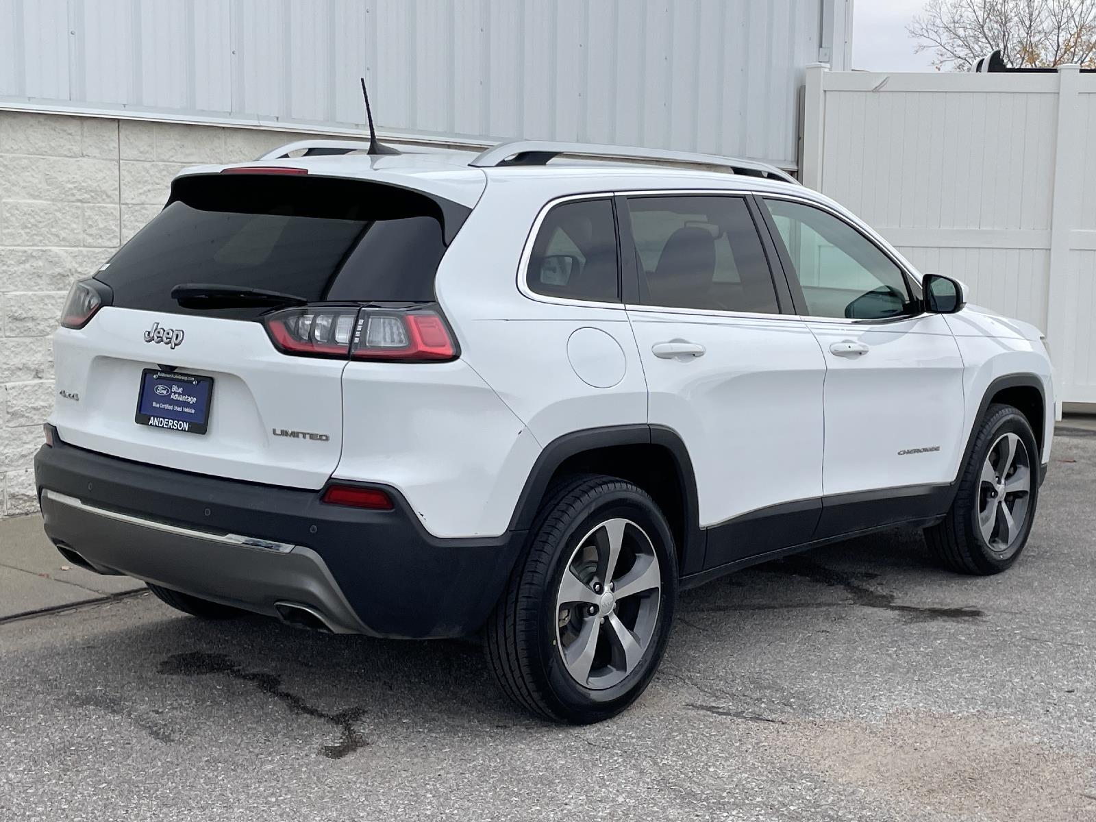 Used 2019 Jeep Cherokee Limited SUV for sale in Lincoln NE