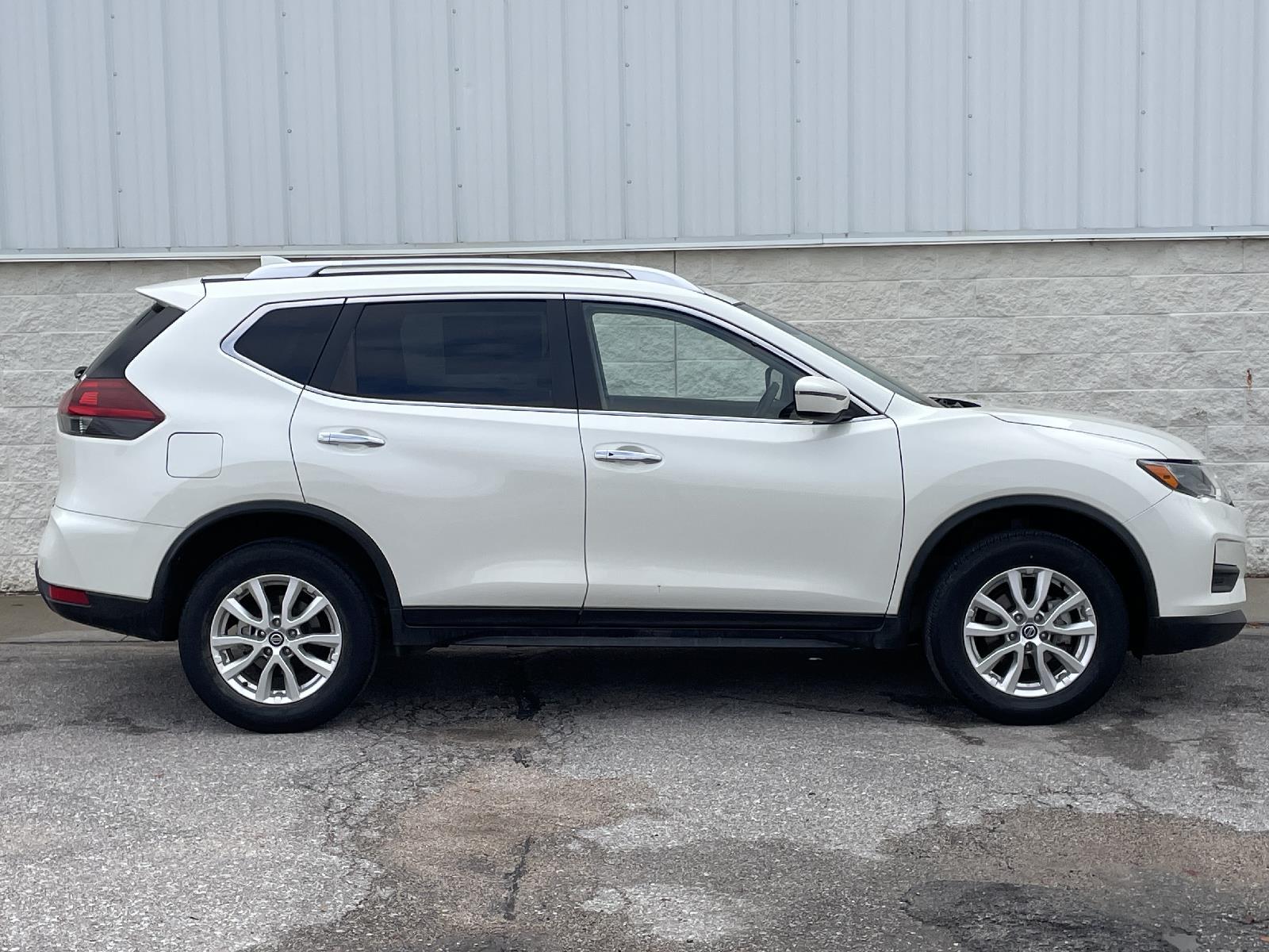 Used 2019 Nissan Rogue SV SUV for sale in Lincoln NE