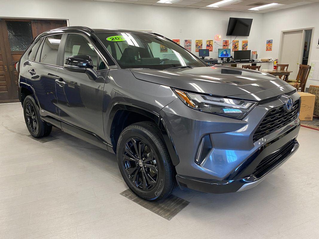 2024 Toyota RAV4 Hybrid XSE photo 7