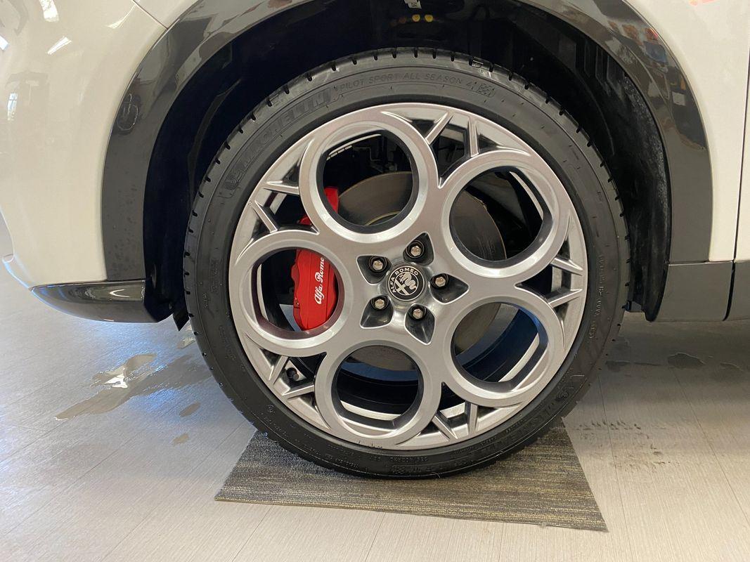 2024 Alfa Romeo Tonale Veloce photo 7