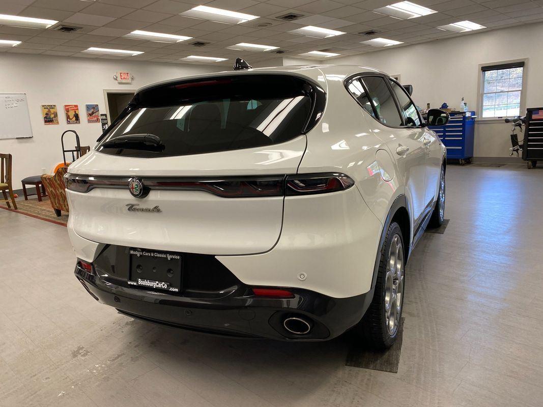 2024 Alfa Romeo Tonale Veloce photo 4