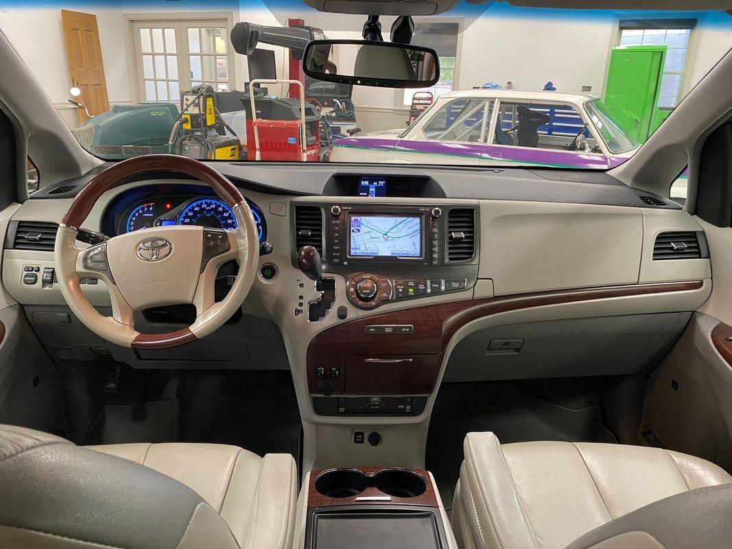2014 Toyota Sienna Limited