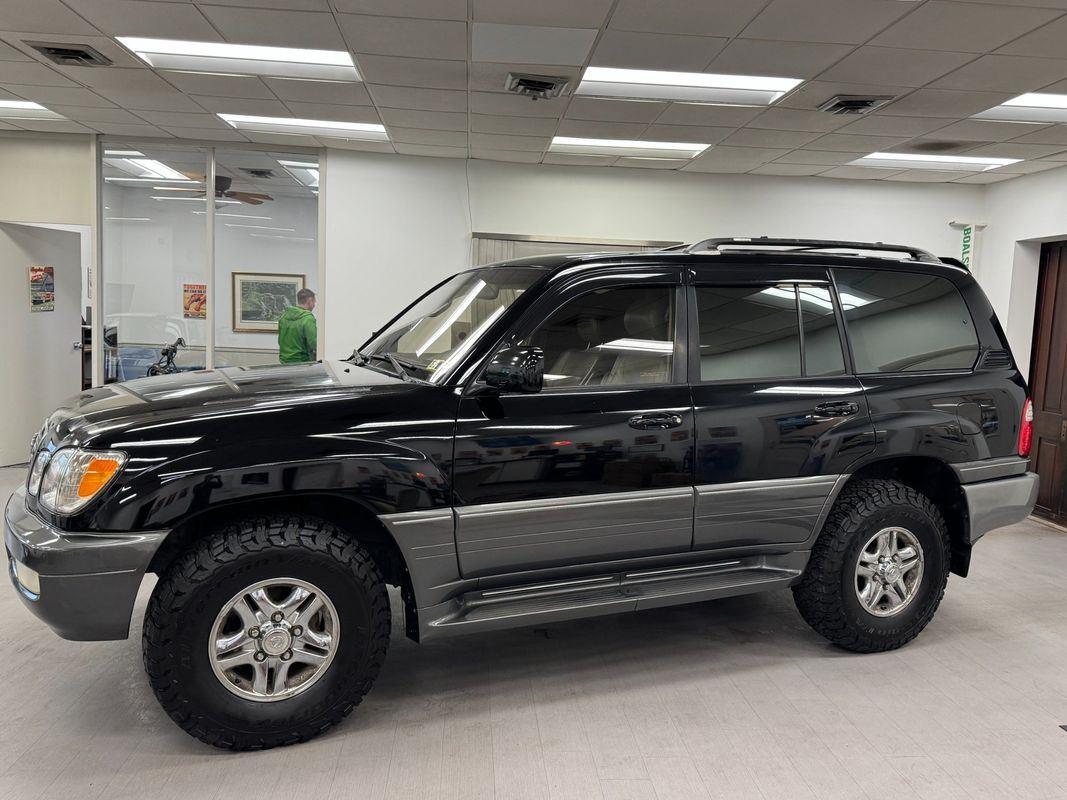 2001 Lexus LX 470