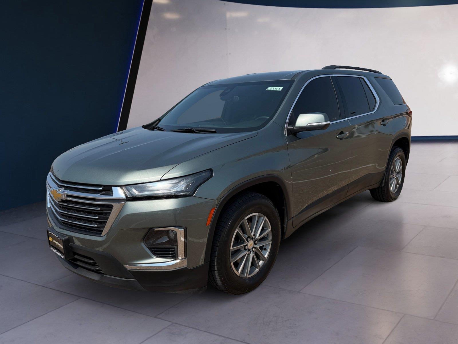 2023 Chevrolet Traverse LT Cloth FWD