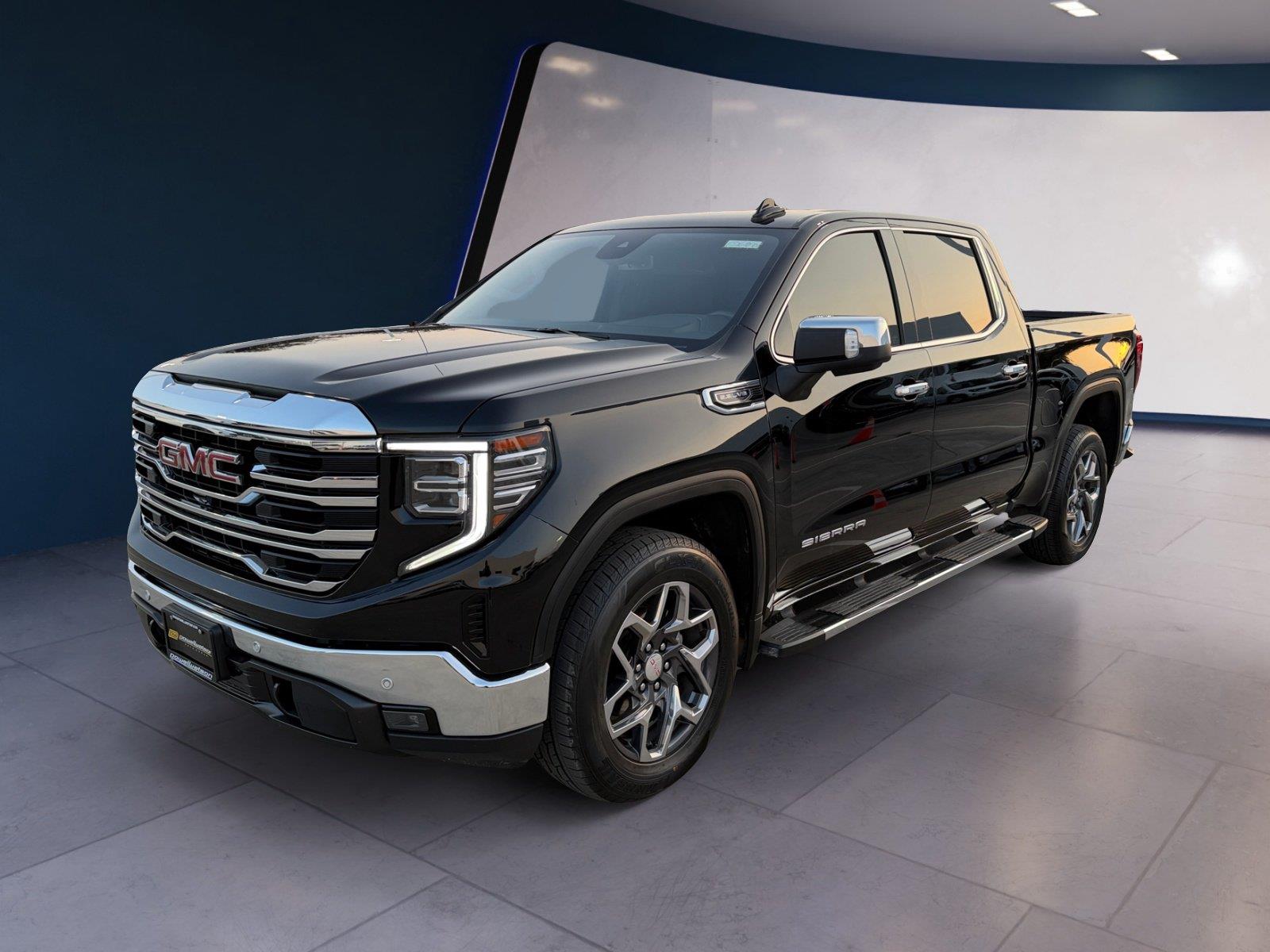 2025 GMC Sierra 1500 SLT Crew Cab RWD