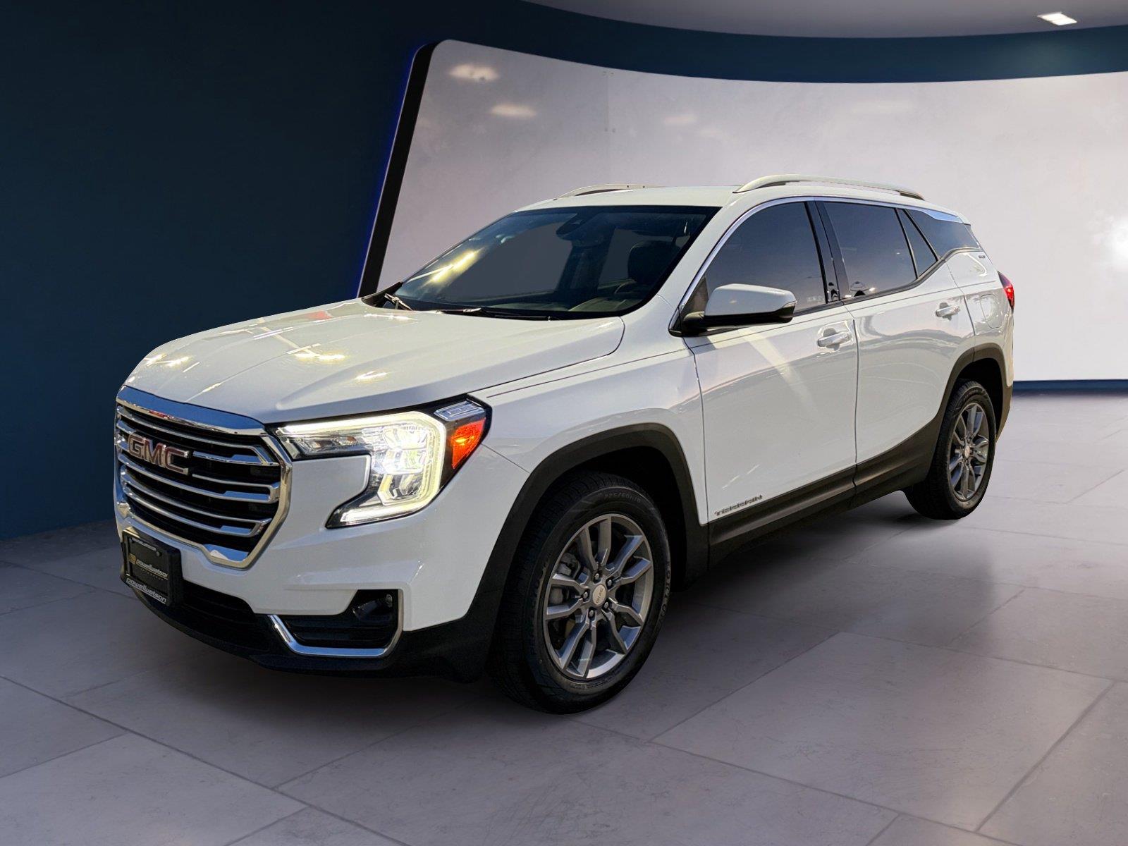  2024 GMC Terrain SLT AWD   