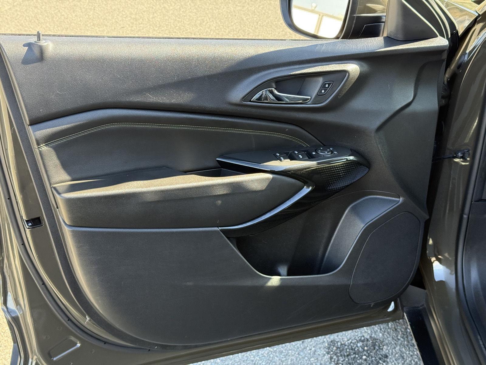 Used 2024 Chevrolet Trax SUV
