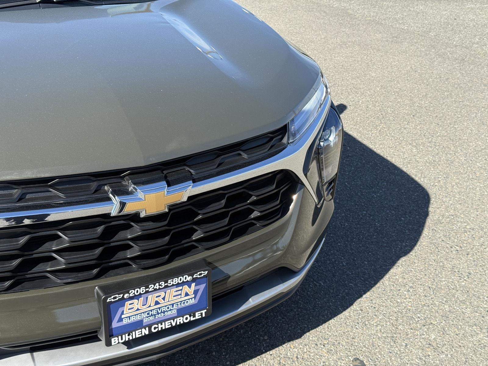 Used 2024 Chevrolet Trax SUV
