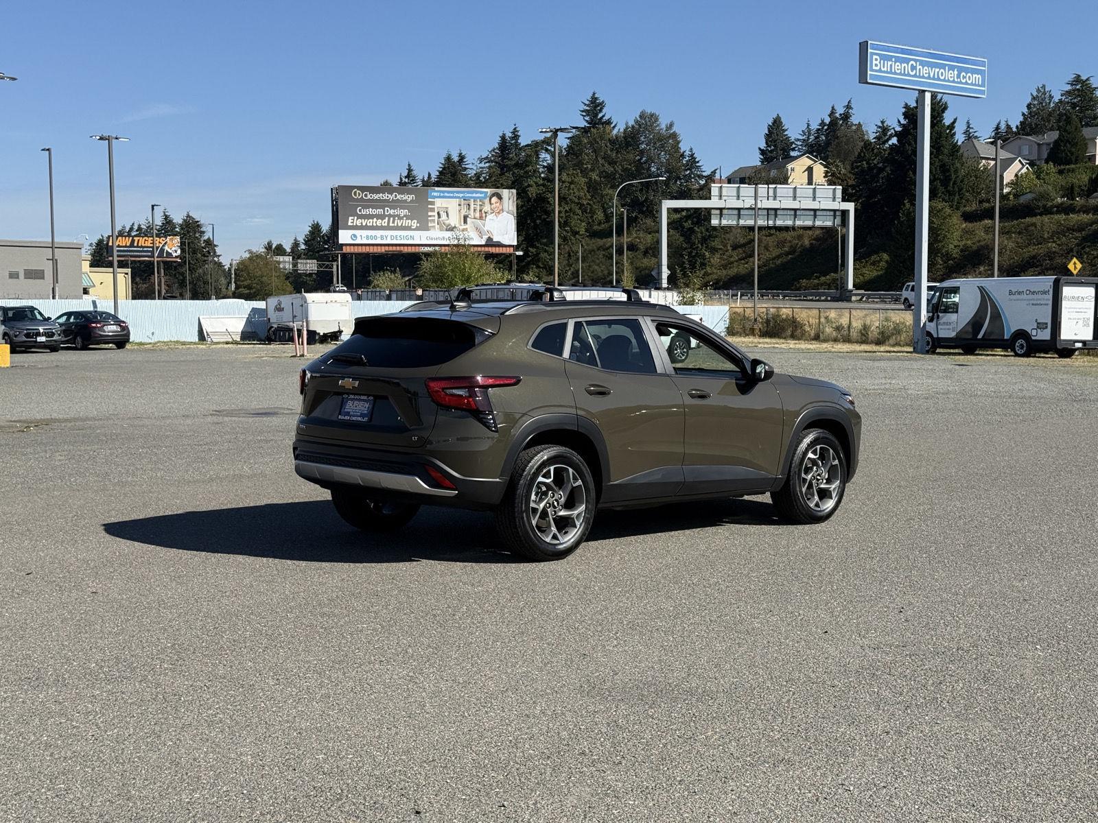 Used 2024 Chevrolet Trax SUV