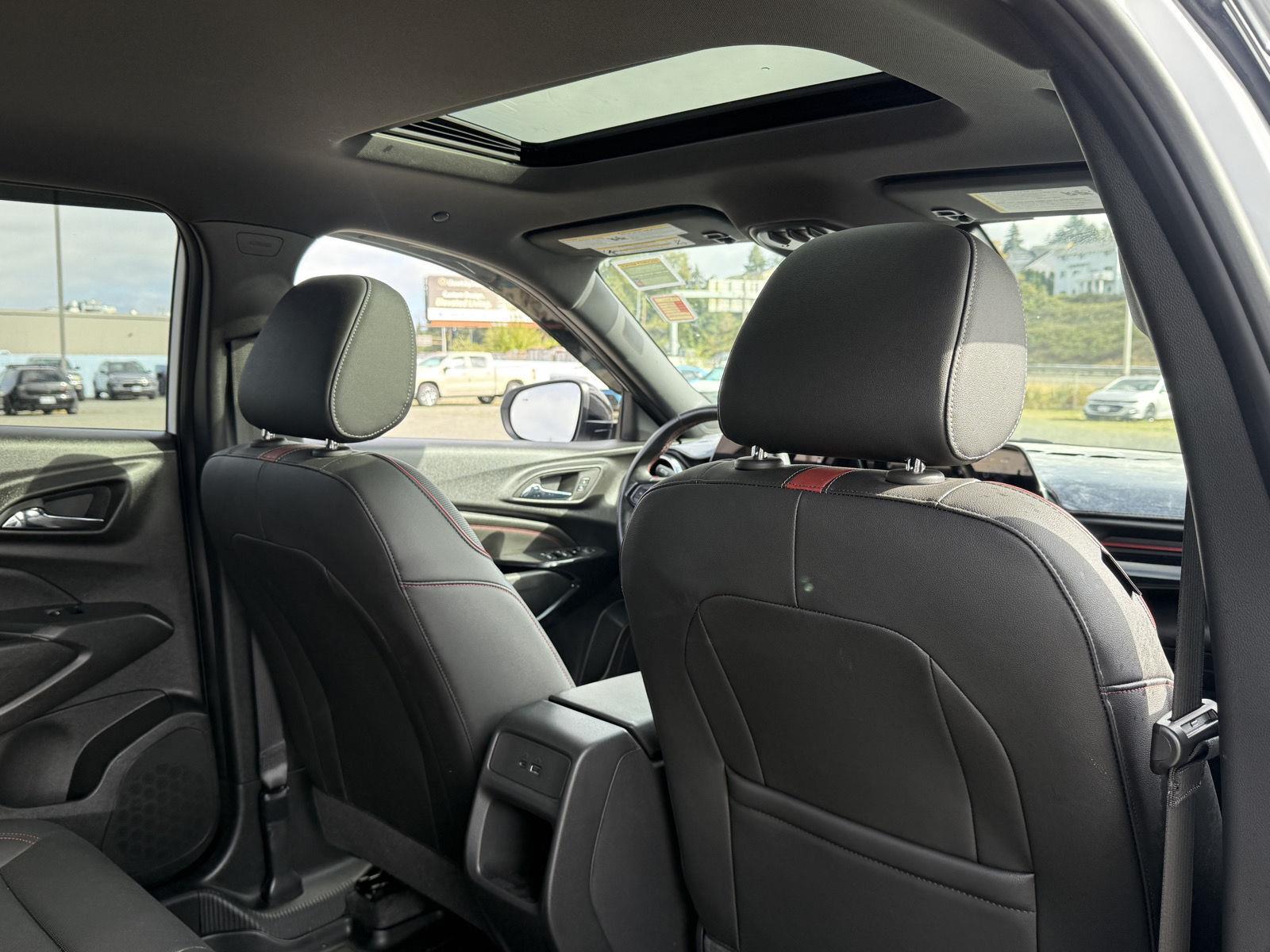 Used 2025 Chevrolet Trax SUV