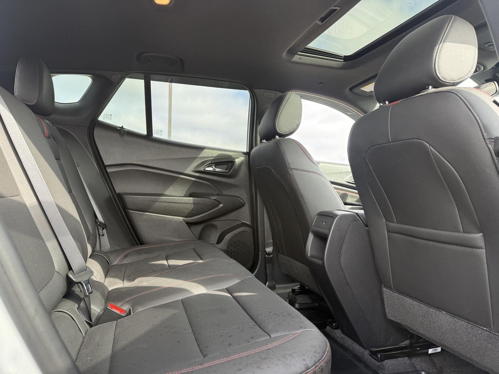 Used 2025 Chevrolet Trax SUV