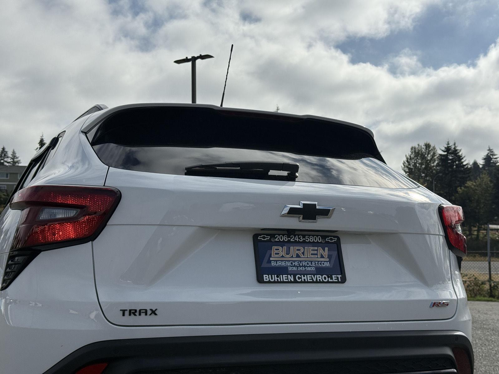 Used 2025 Chevrolet Trax SUV