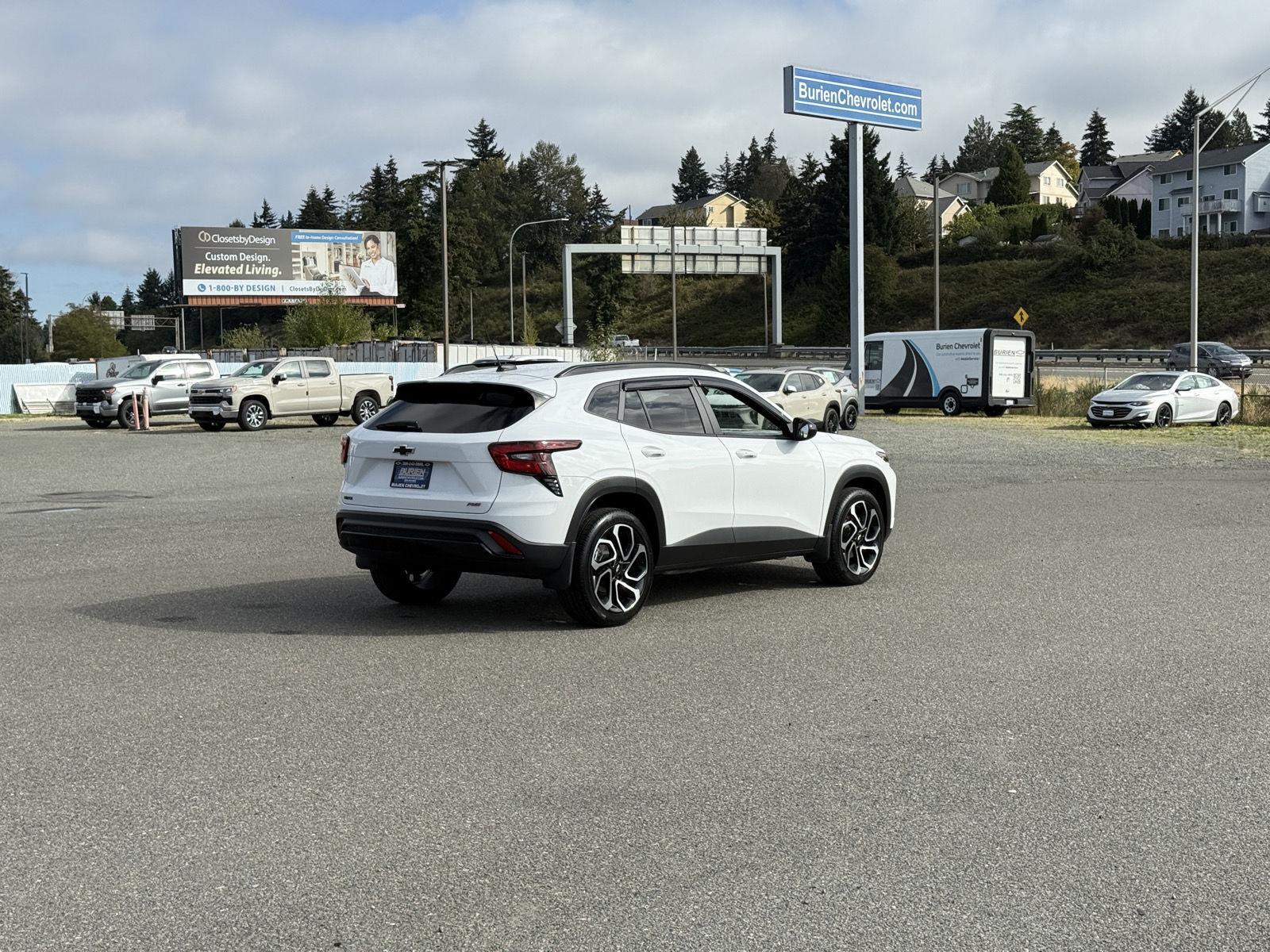 Used 2025 Chevrolet Trax SUV
