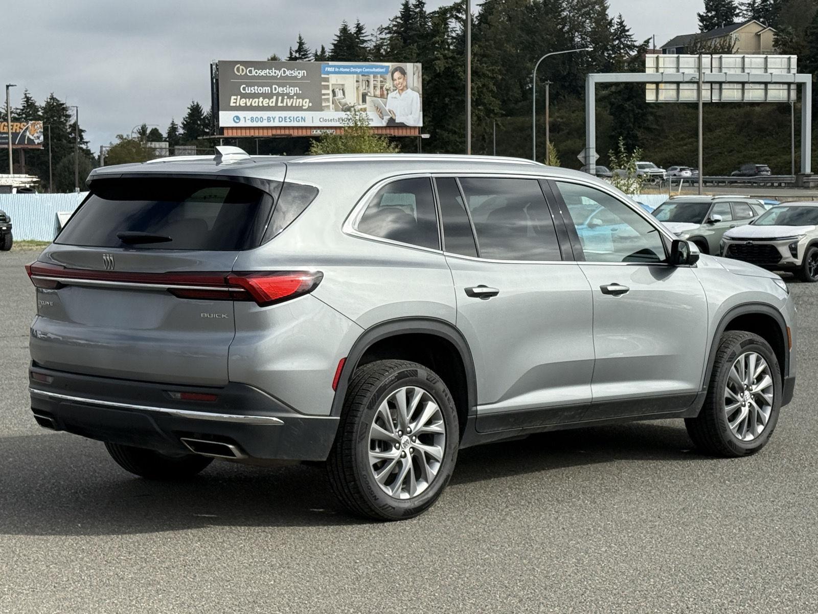 Used 2025 Buick Enclave SUV