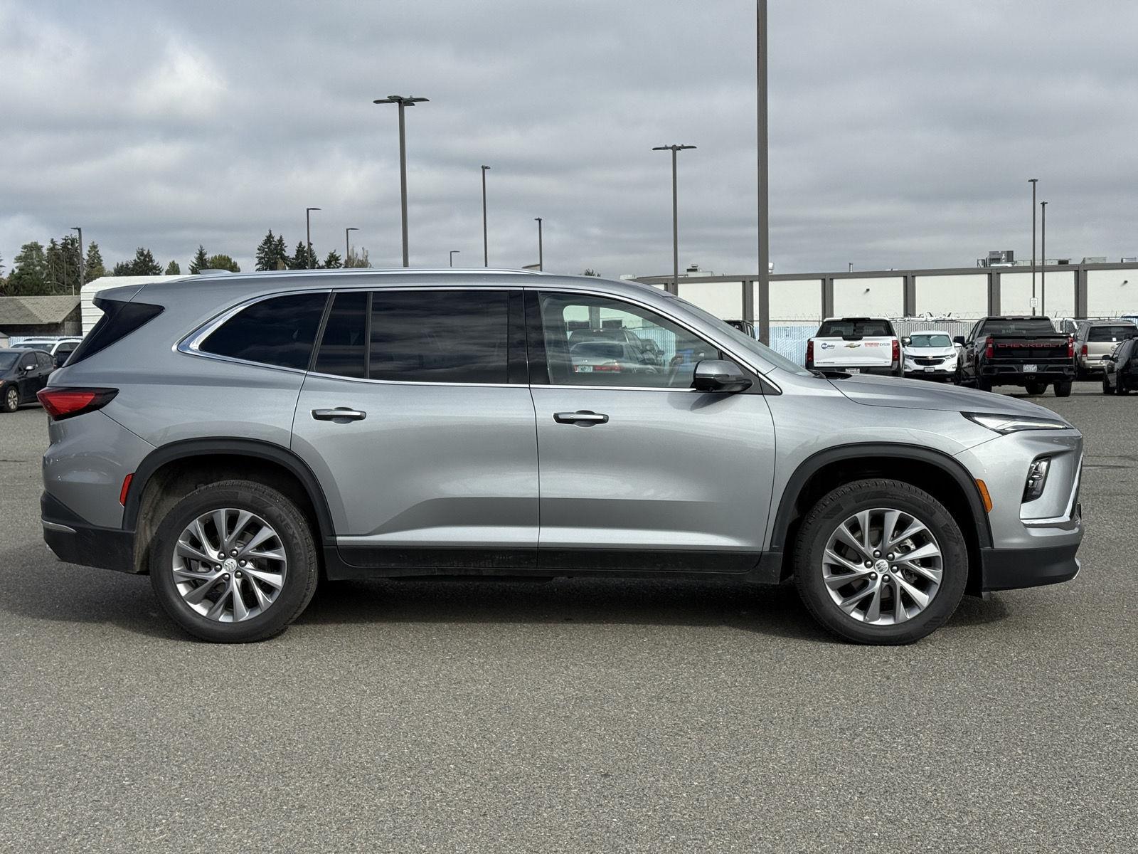 Used 2025 Buick Enclave SUV