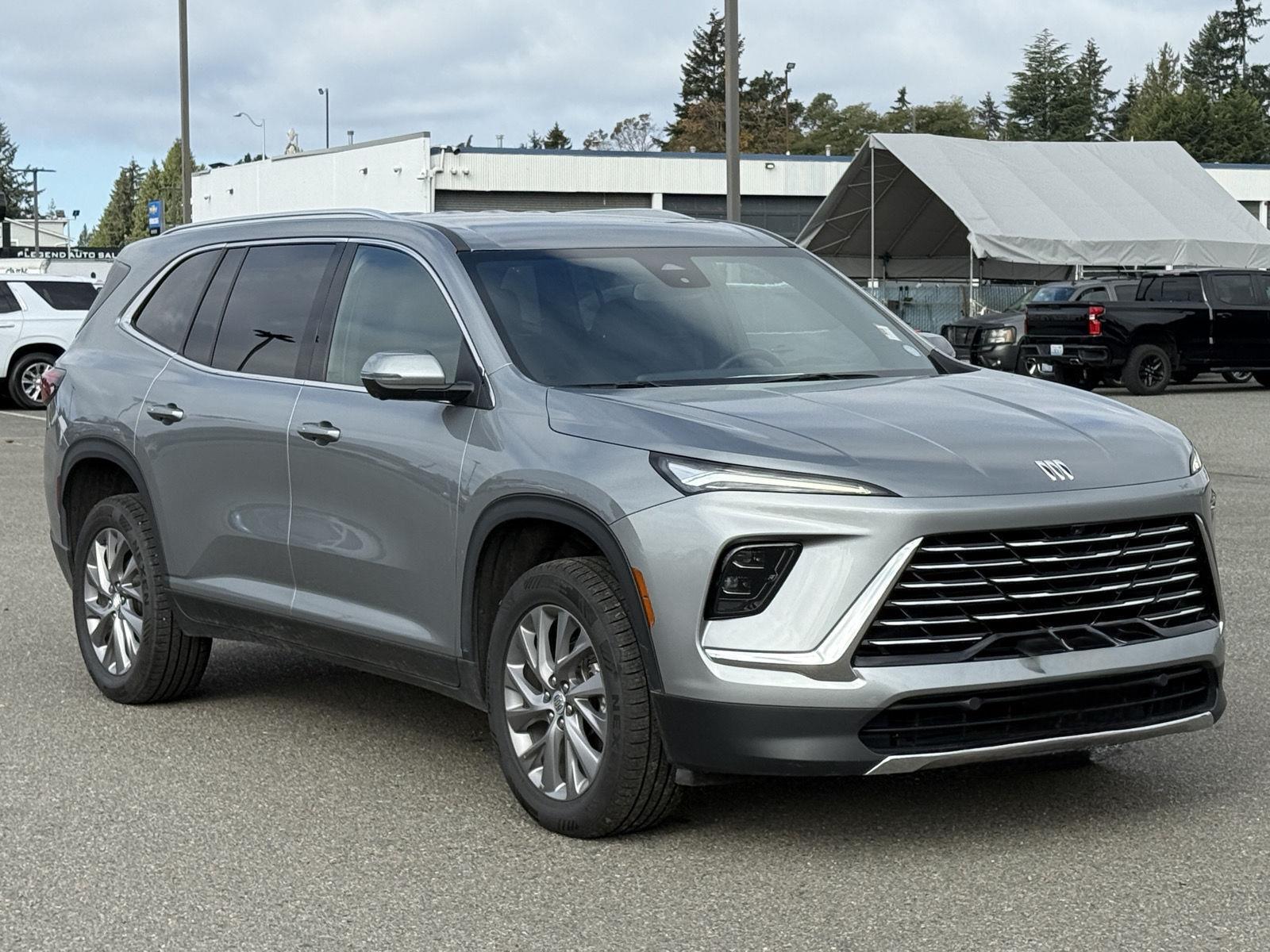 Used 2025 Buick Enclave SUV