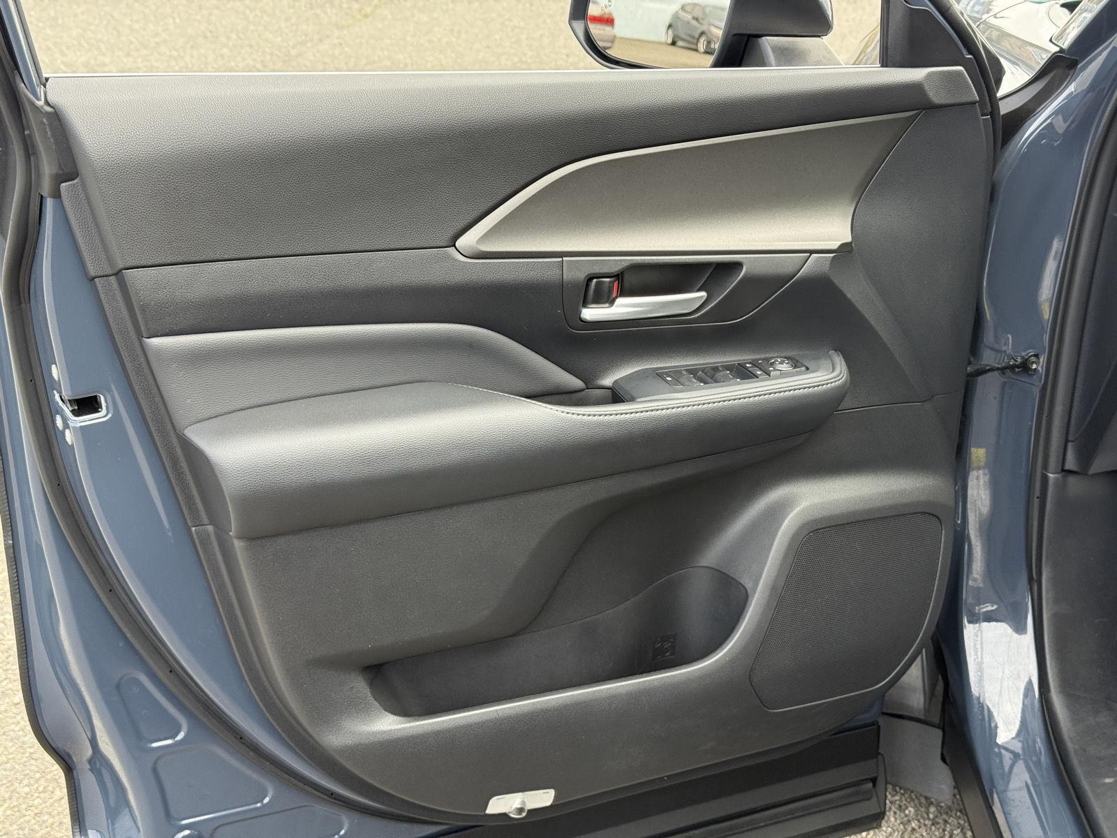 Used 2024 Toyota Grand Highlander Hybrid SUV
