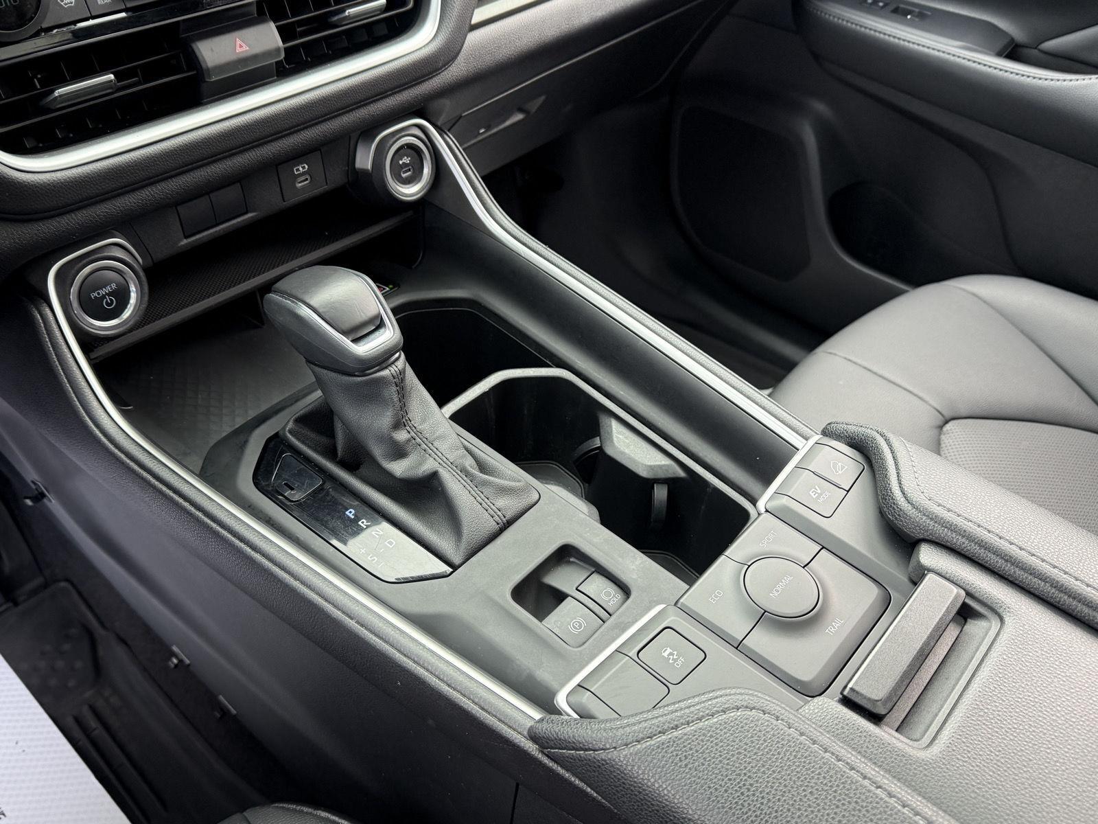 Used 2024 Toyota Grand Highlander Hybrid SUV