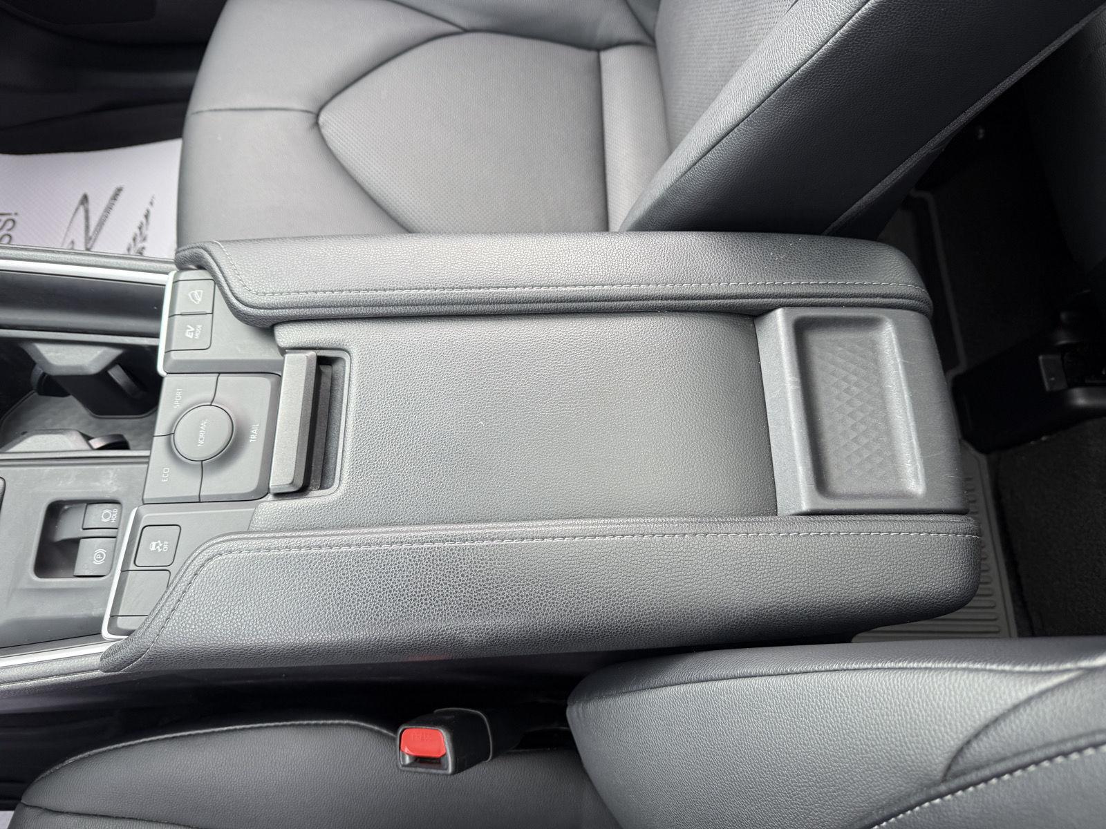 Used 2024 Toyota Grand Highlander Hybrid SUV