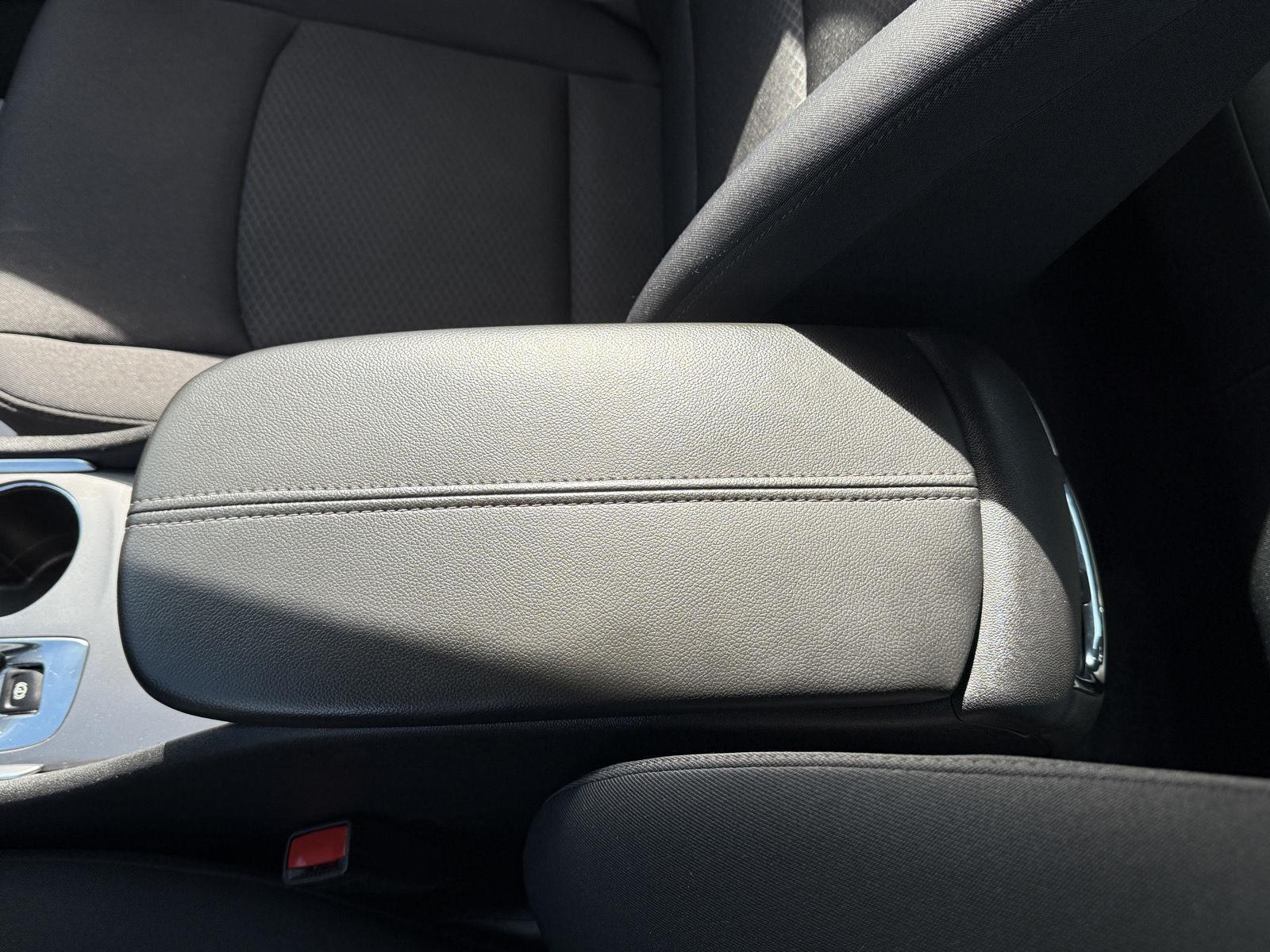 Used 2025 Chevrolet Malibu Sedan