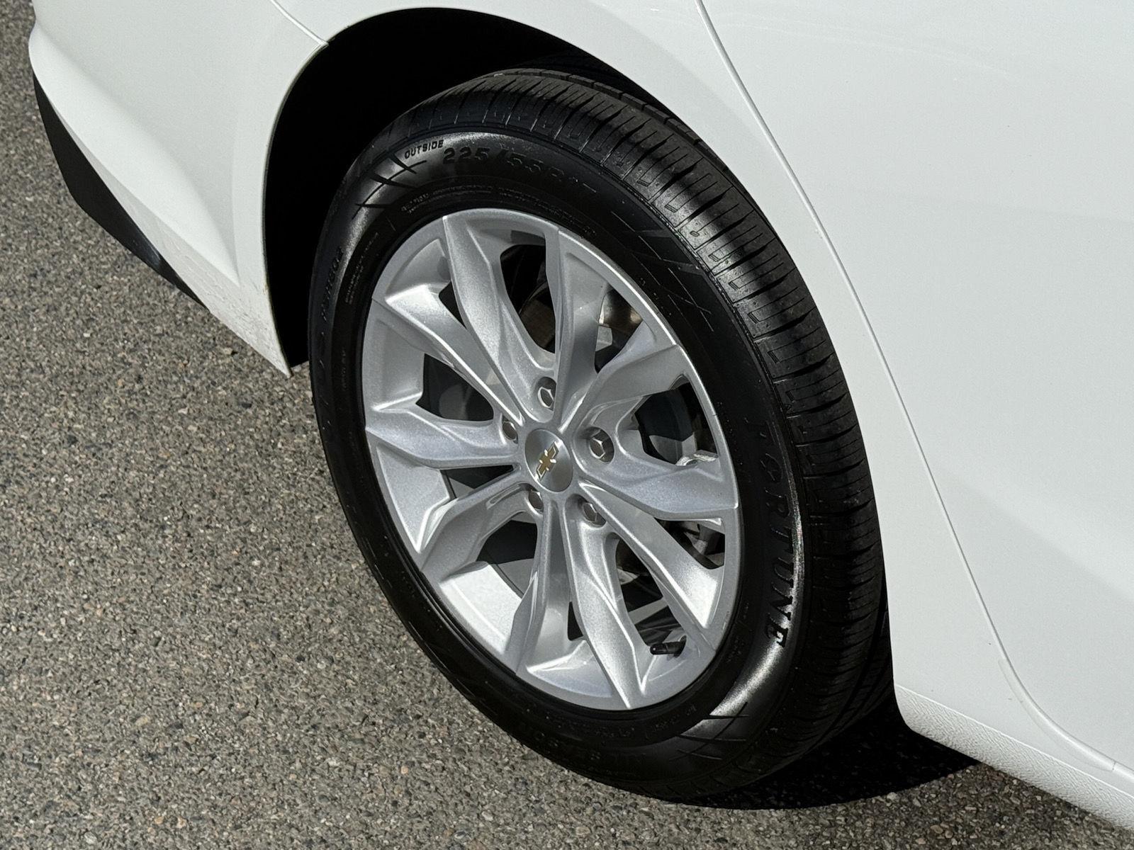 Used 2025 Chevrolet Malibu Sedan