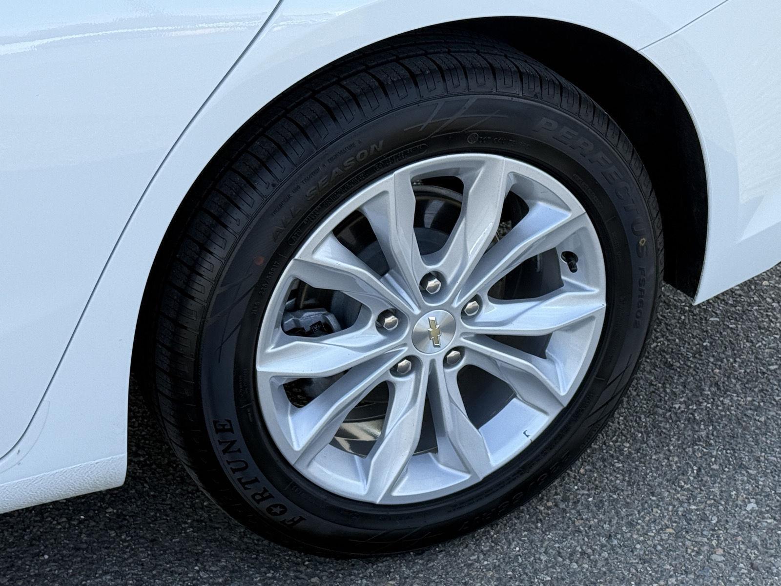 Used 2025 Chevrolet Malibu Sedan