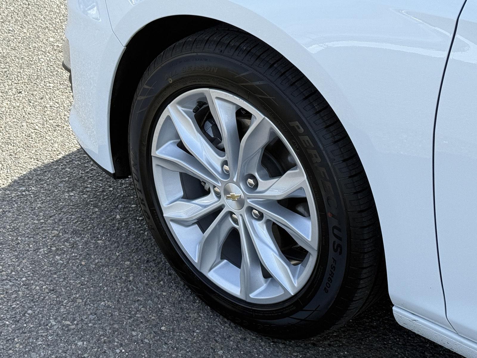 Used 2025 Chevrolet Malibu Sedan