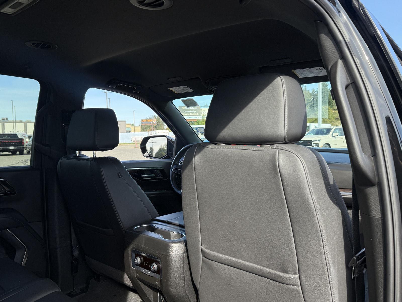 Used 2025 Chevrolet Suburban SUV