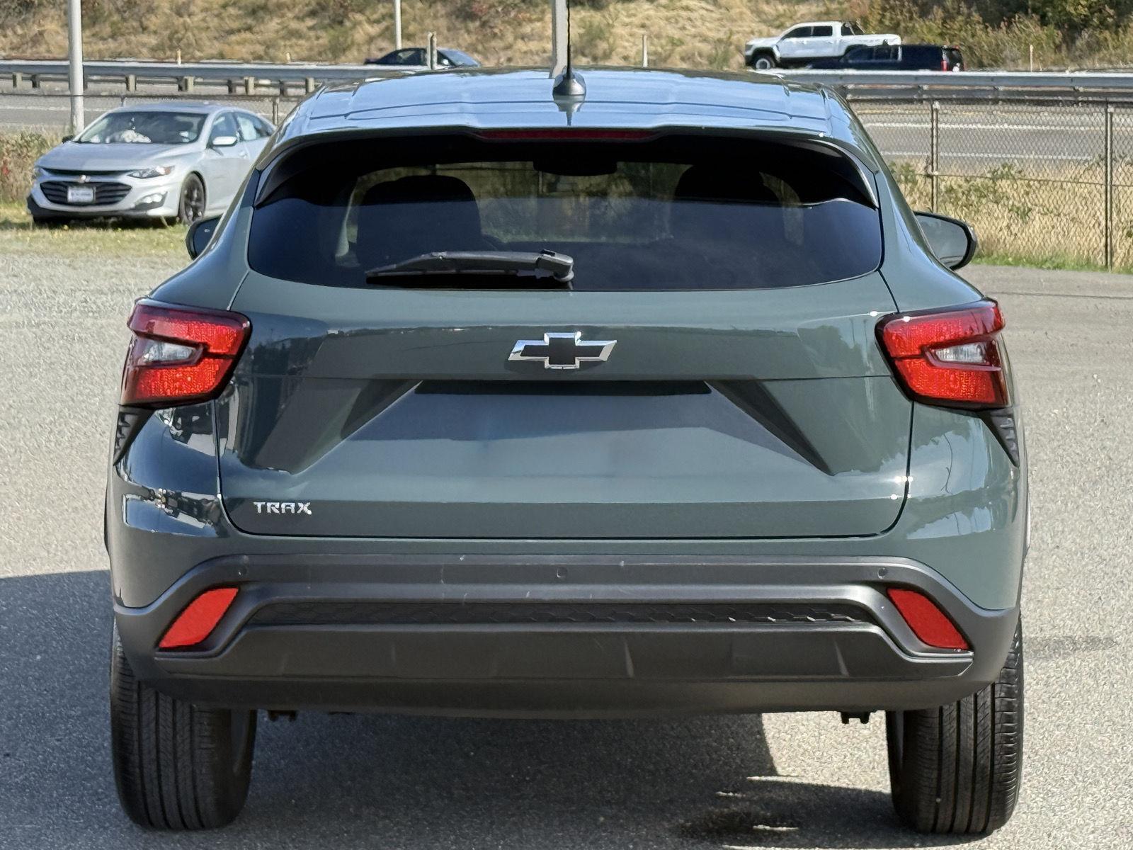 Used 2025 Chevrolet Trax SUV