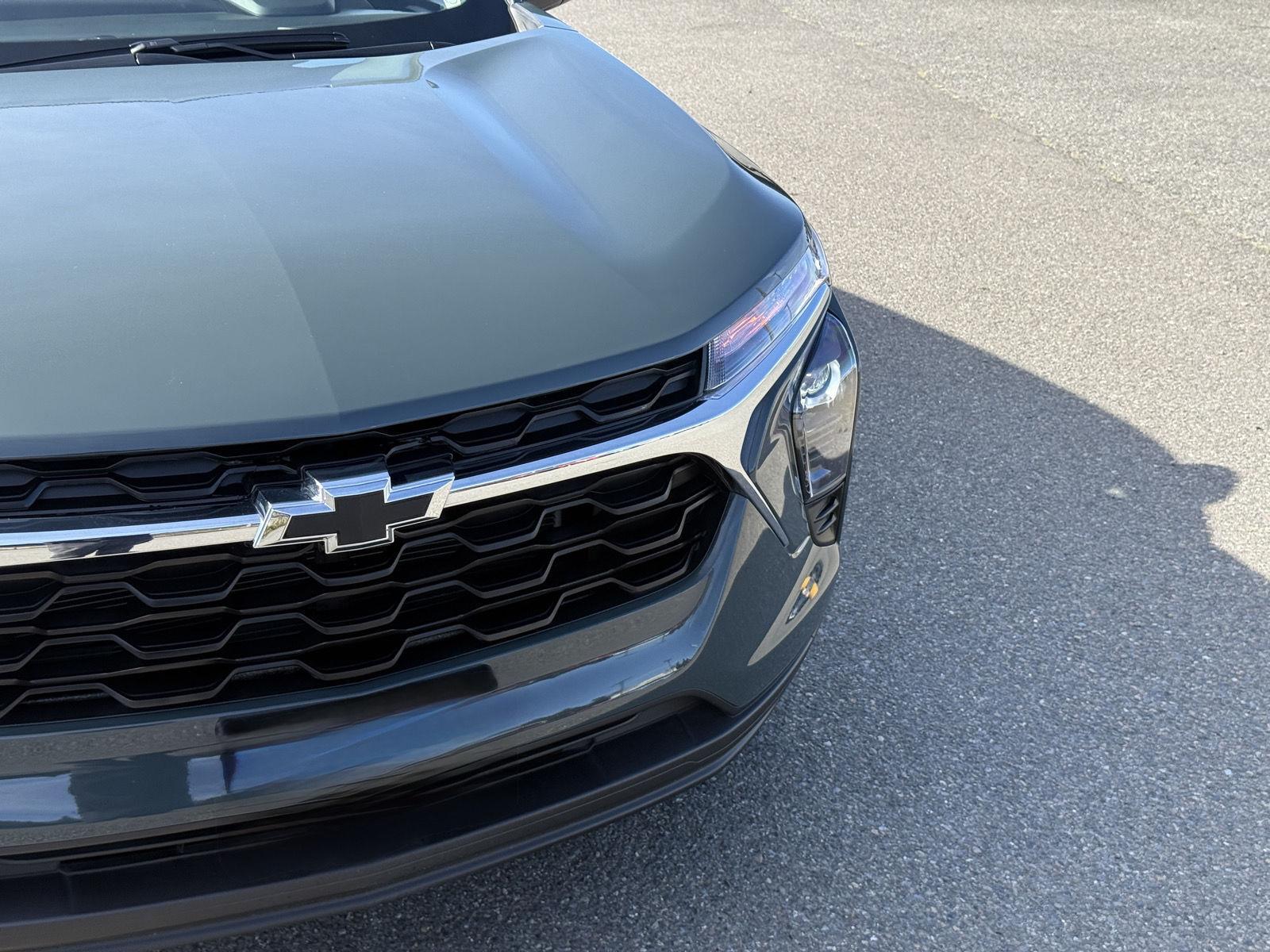 Used 2025 Chevrolet Trax SUV