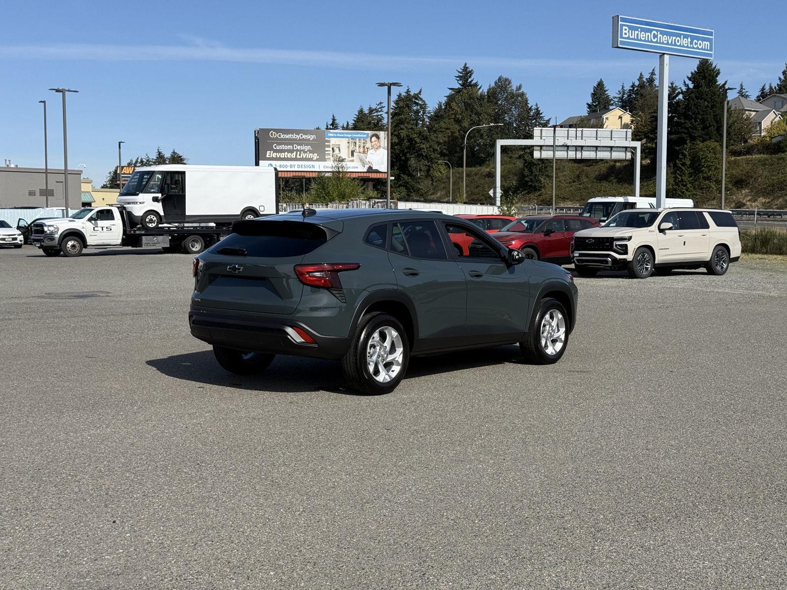 Used 2025 Chevrolet Trax SUV