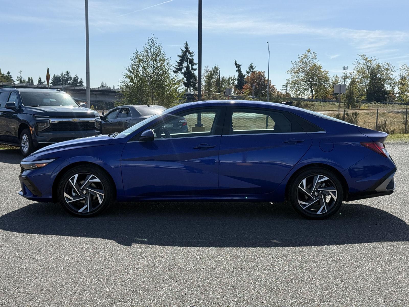 Used 2025 Hyundai Elantra Sedan