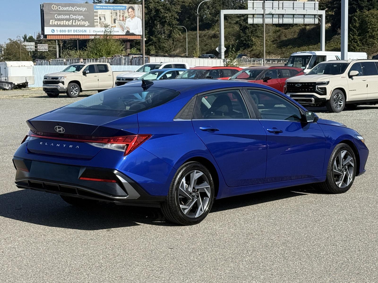 Used 2025 Hyundai Elantra Sedan